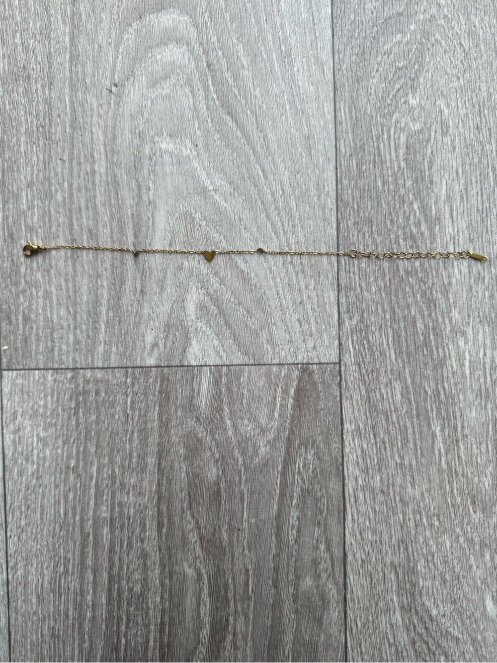 Gold hearts bracelet